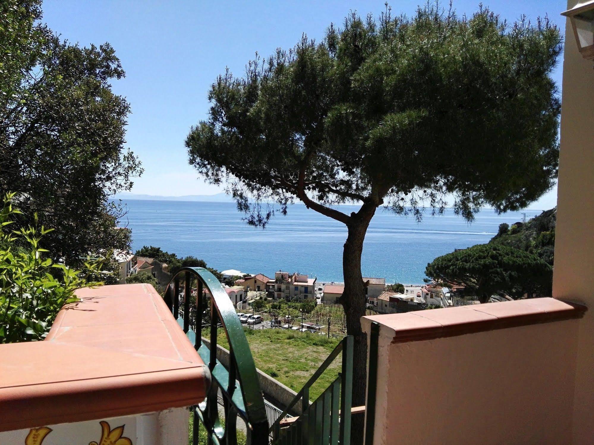 צ'טארה Casa Vacanze Bouganvillea מראה חיצוני תמונה