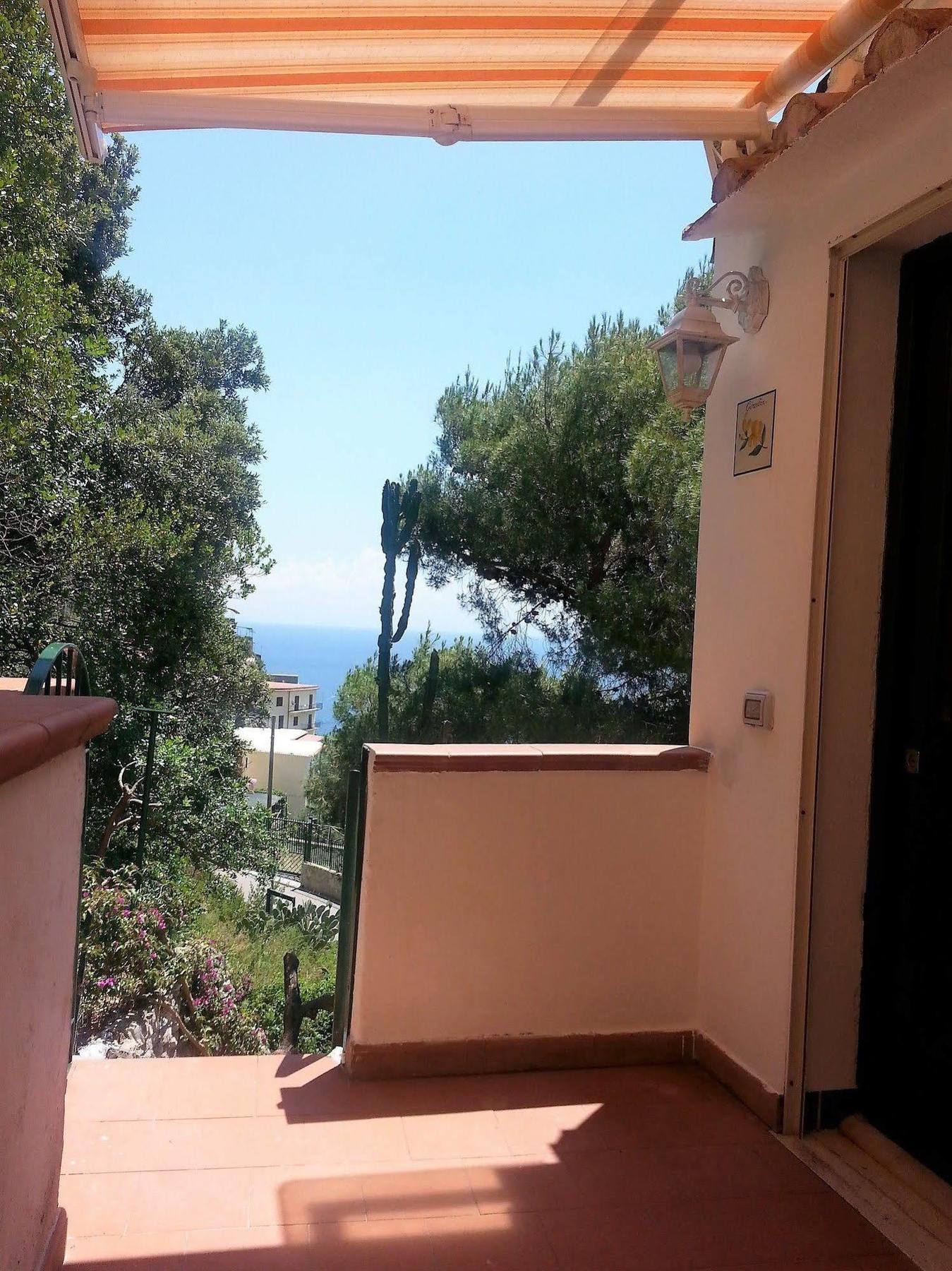 צ'טארה Casa Vacanze Bouganvillea מראה חיצוני תמונה
